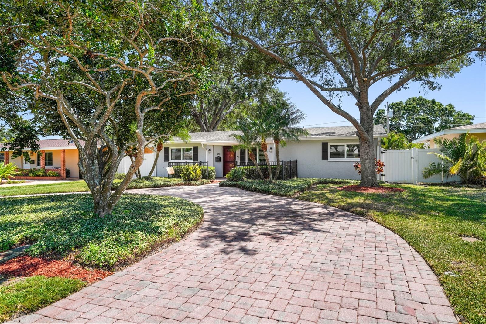 Details for 430 44th Avenue Ne, ST PETERSBURG, FL 33703