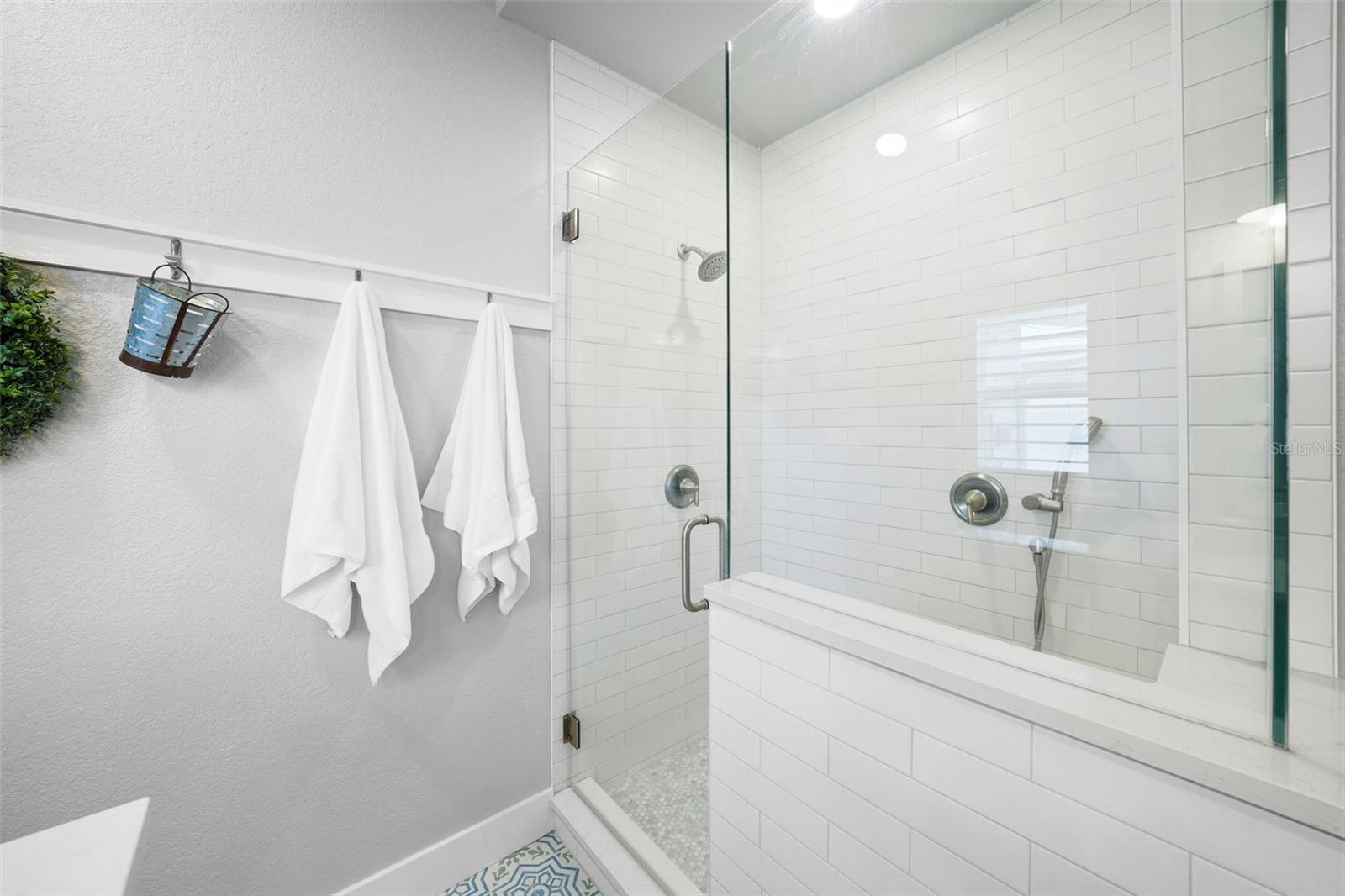 Image 31 of 39 For 430 44th Avenue Ne