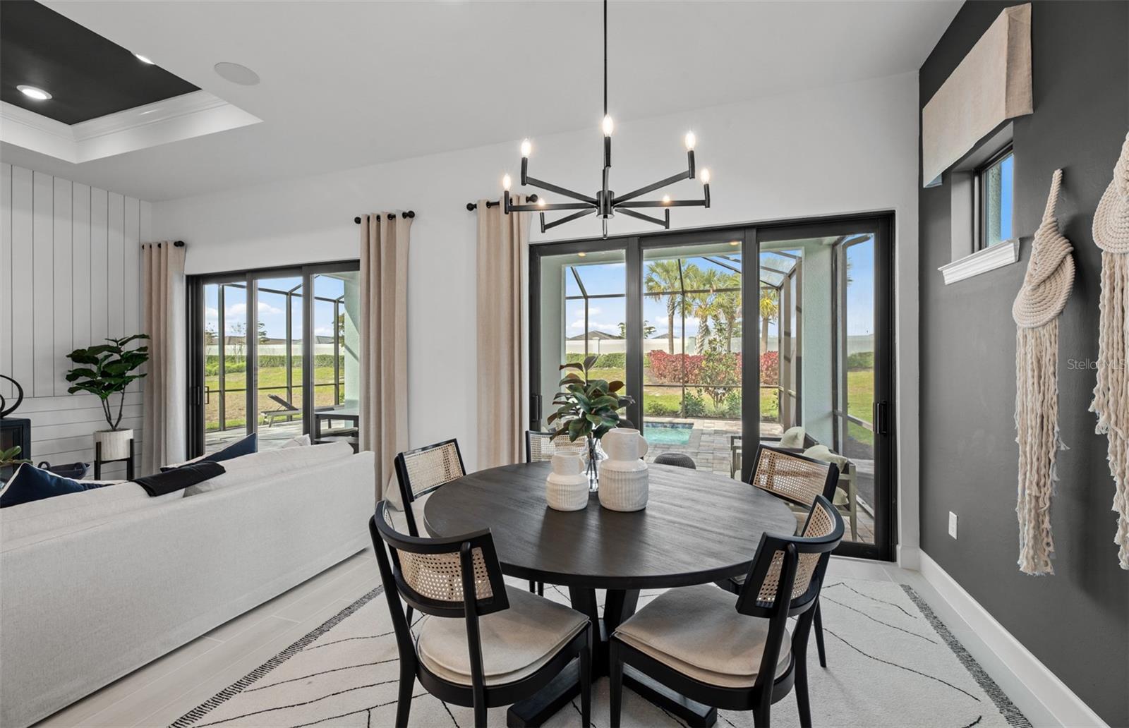Image 14 of 35 For 17093 Moonflower Drive