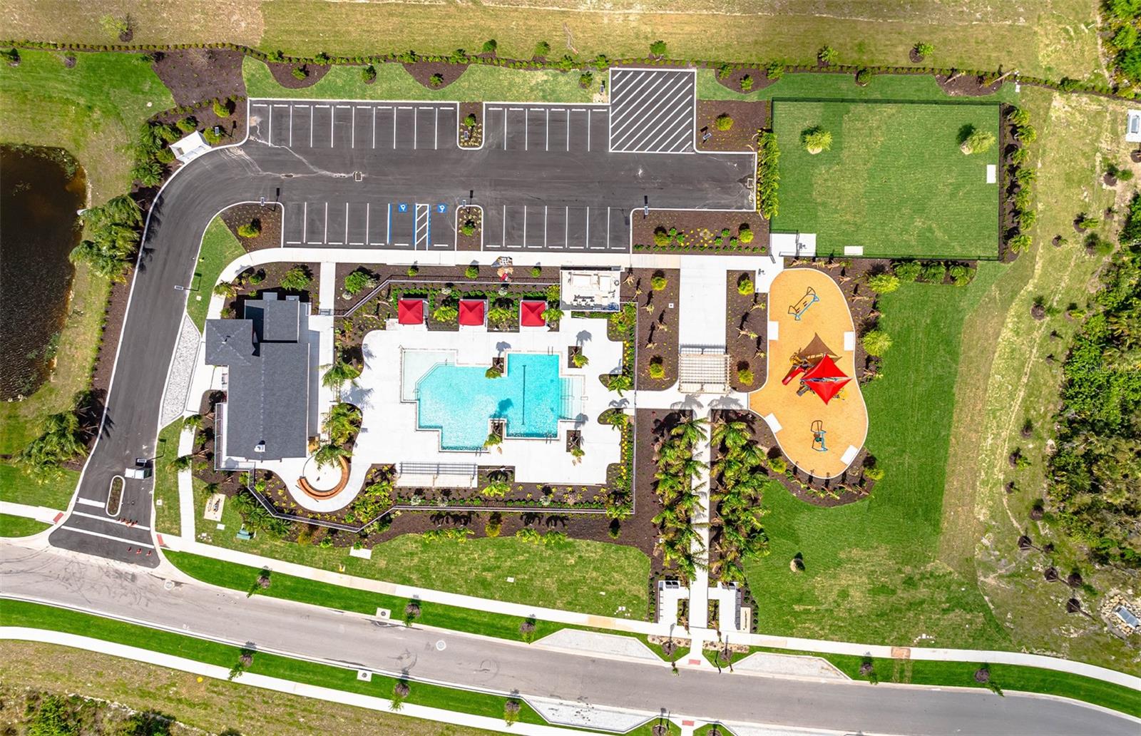 Listing photo id 39 for 17093 Moonflower Drive