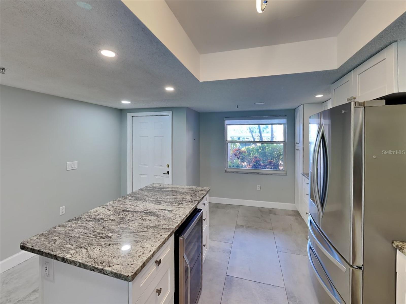 Image 4 of 16 For 6505 Stone River Road 104