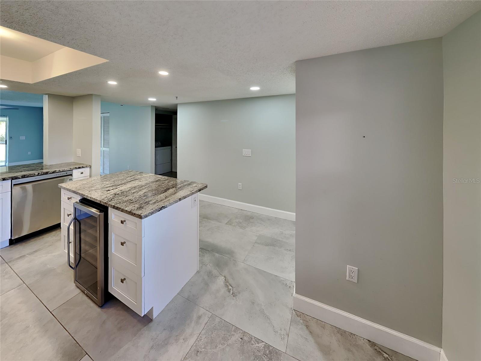 Image 5 of 16 For 6505 Stone River Road 104