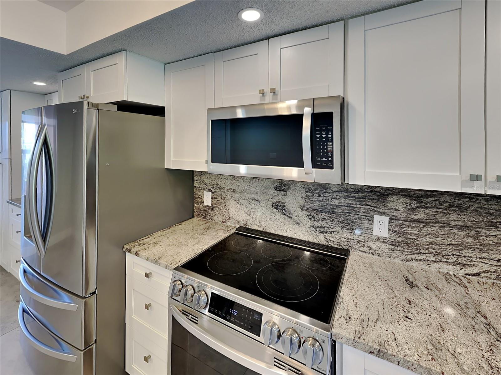 Image 6 of 16 For 6505 Stone River Road 104