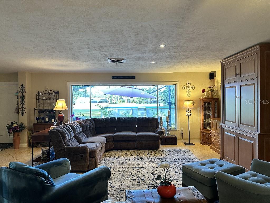 Image 3 of 15 For 836 Magellan Drive