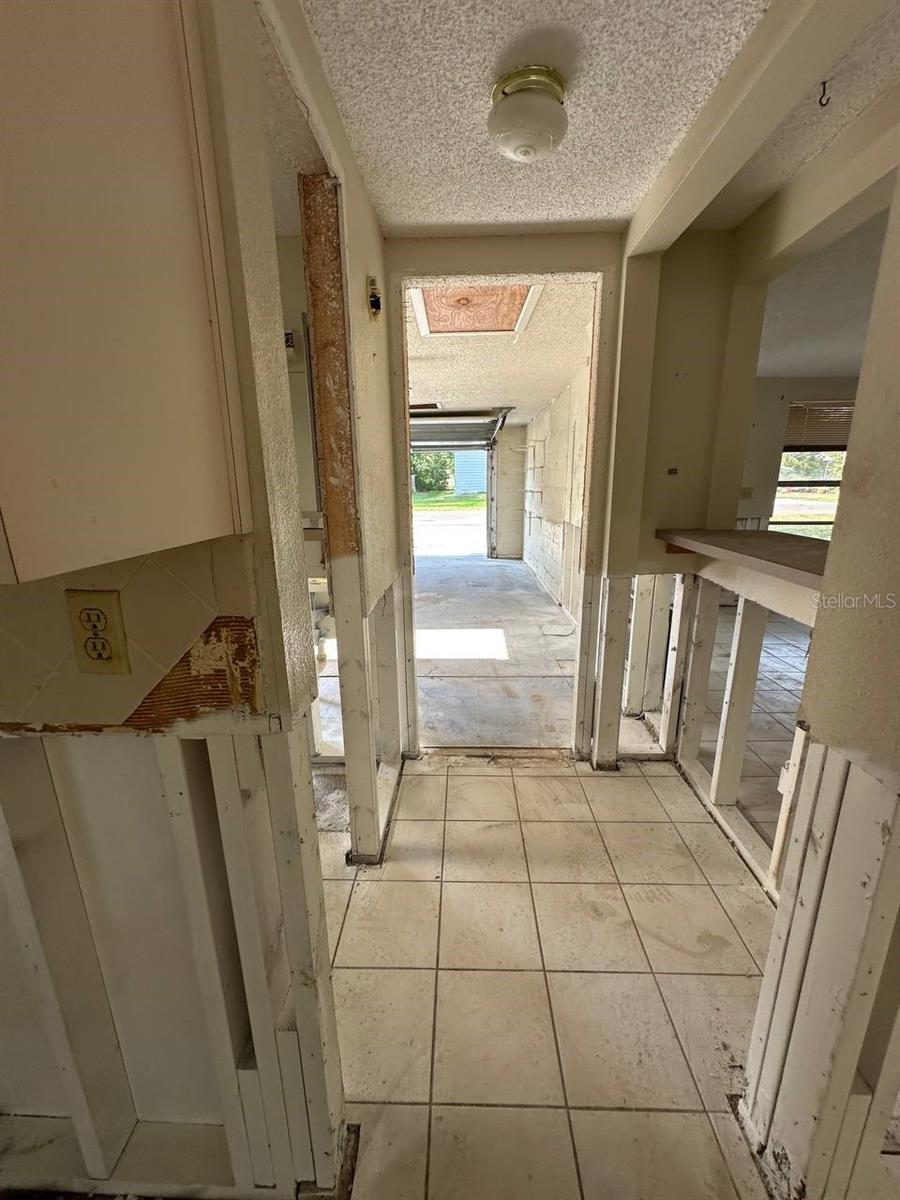 Image 10 of 54 For 8326 Lafitte Drive