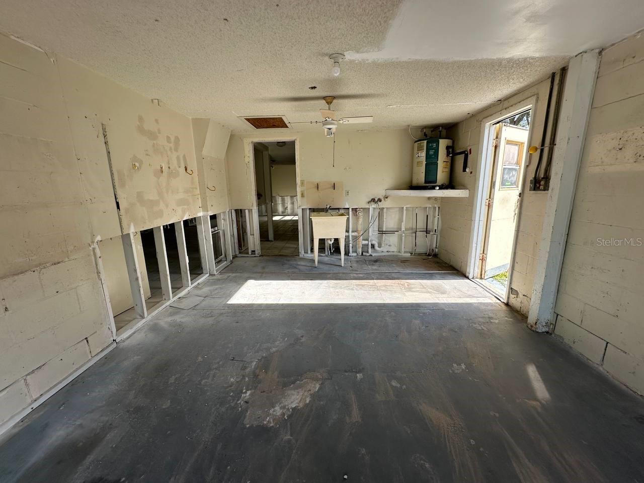 Image 13 of 54 For 8326 Lafitte Drive
