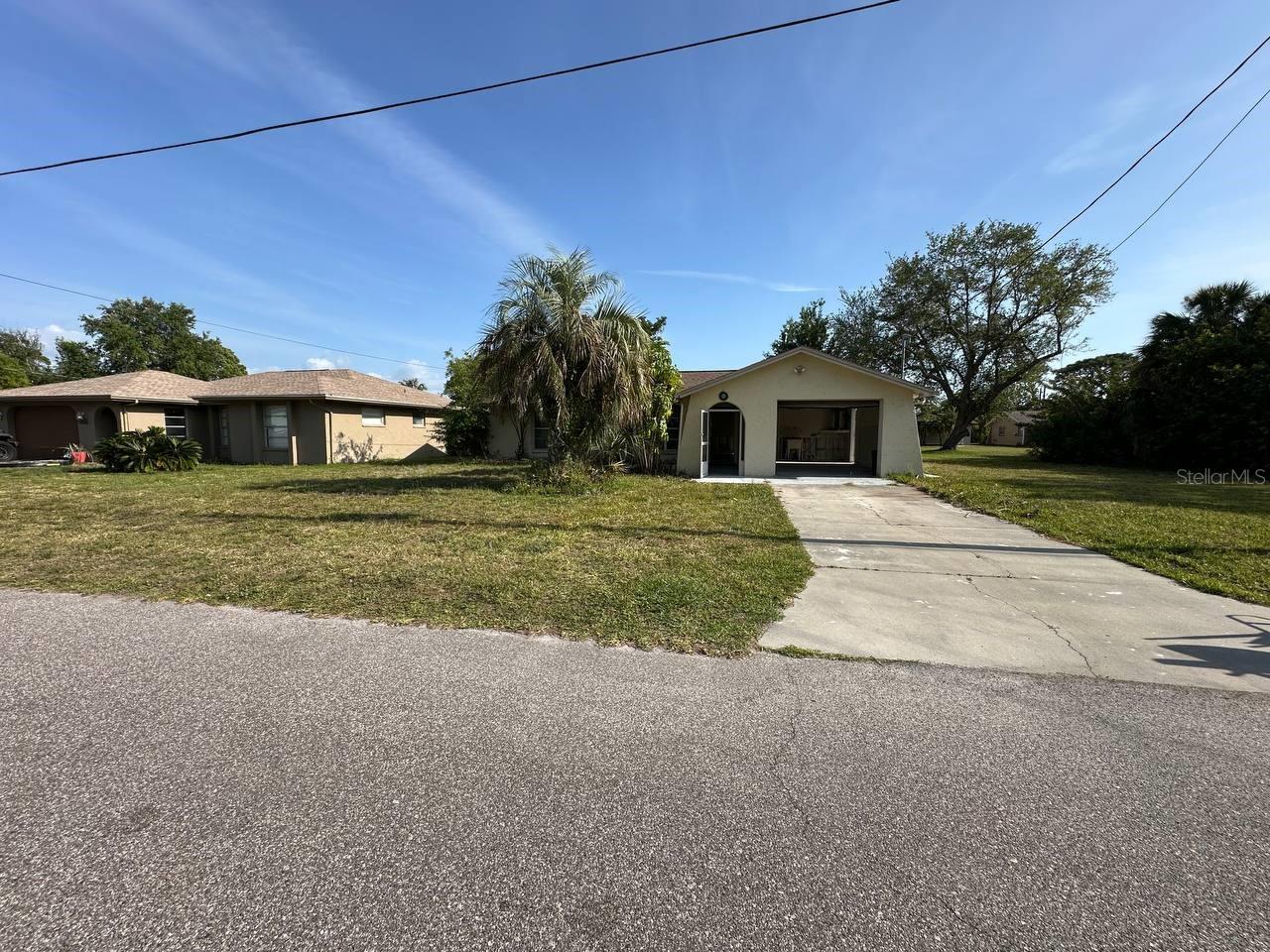 Image 2 of 54 For 8326 Lafitte Drive