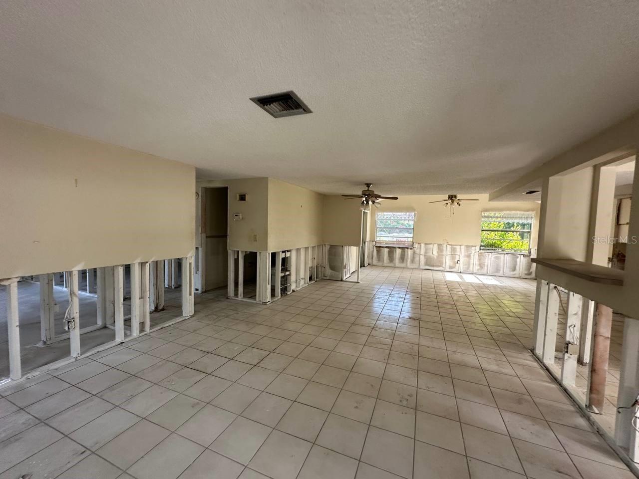 Image 27 of 54 For 8326 Lafitte Drive