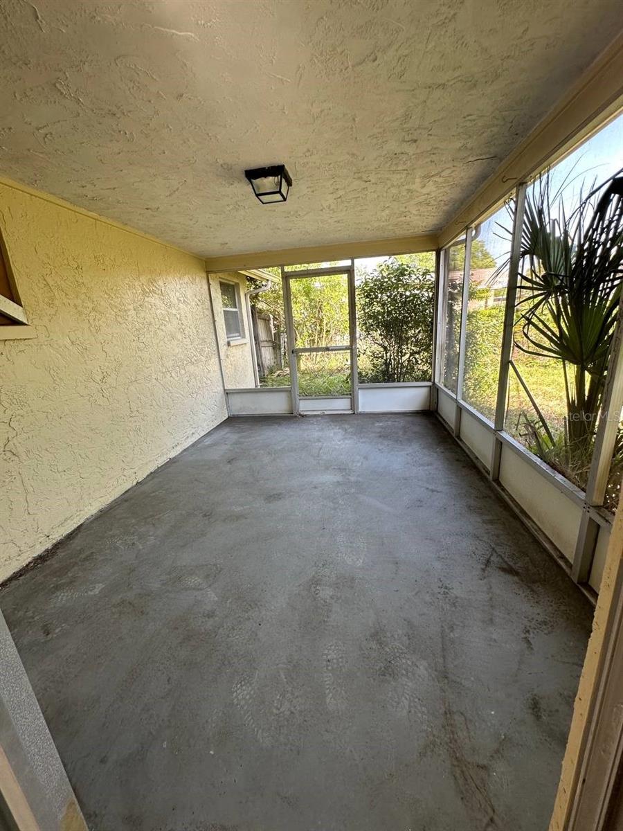 Image 35 of 54 For 8326 Lafitte Drive