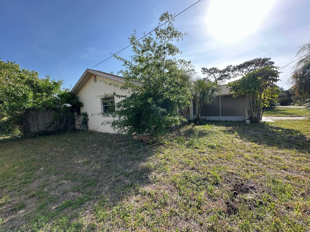 Image 6 of 54 For 8326 Lafitte Drive