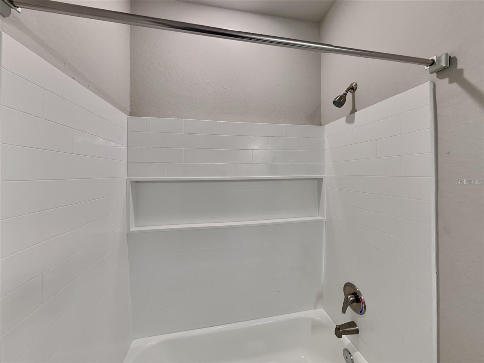 Image 17 of 23 For 14324 Aldridge Avenue