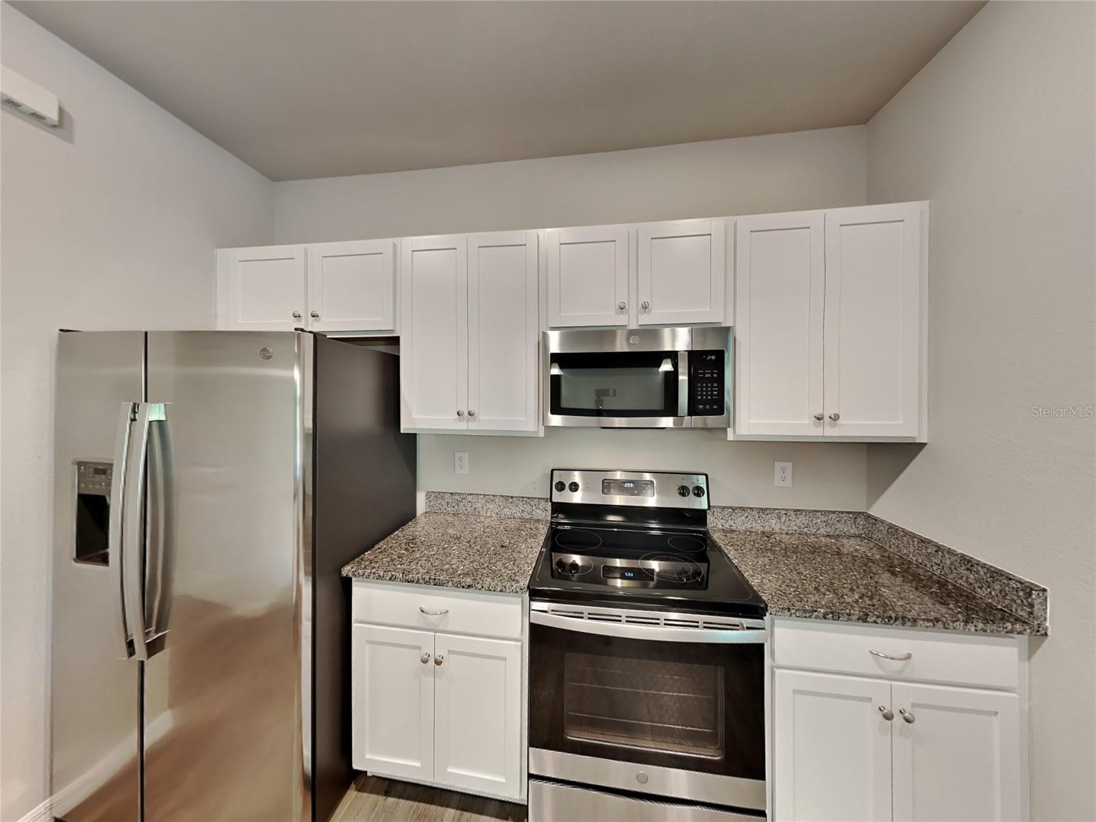 Image 7 of 23 For 14324 Aldridge Avenue