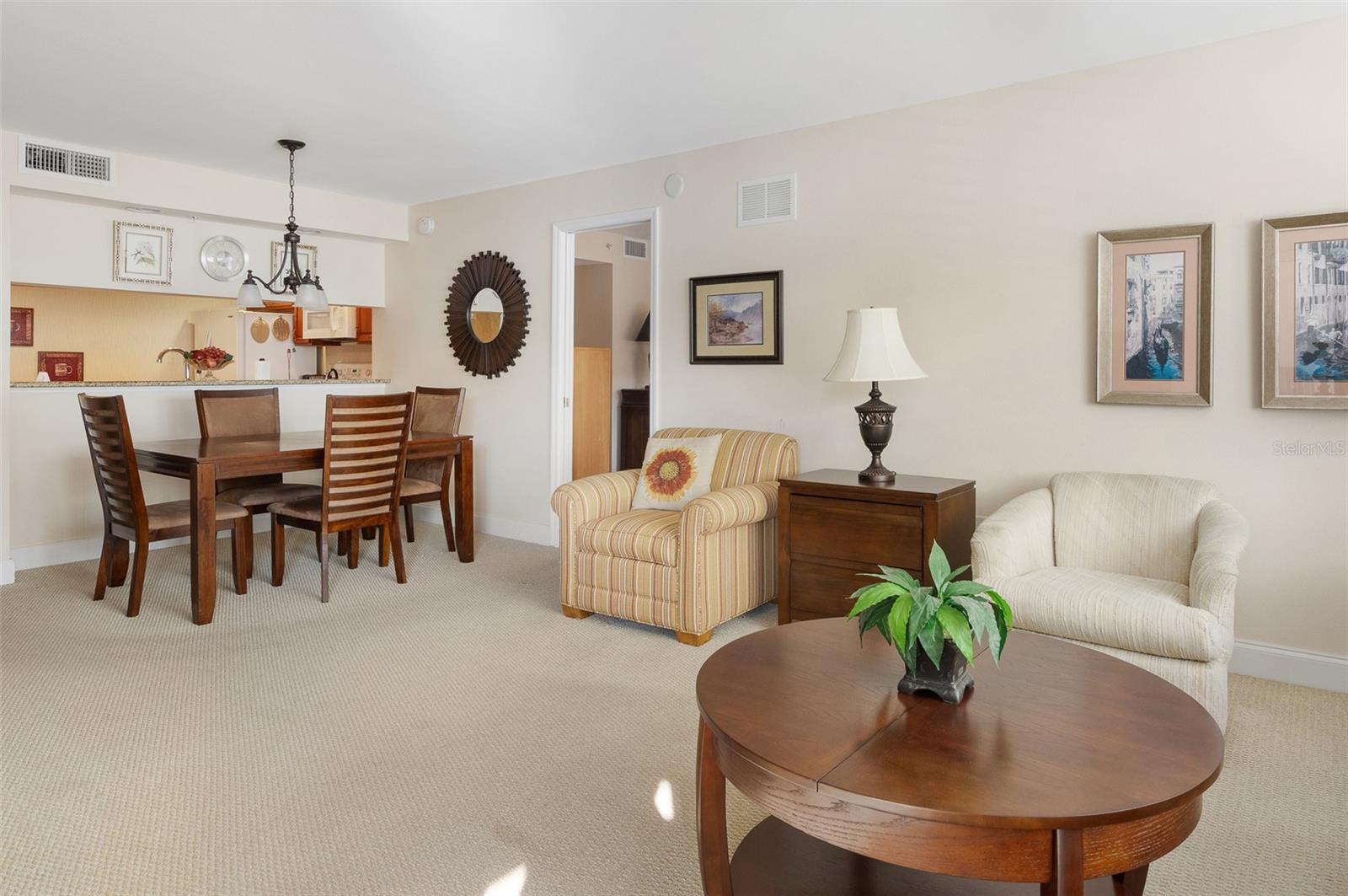 Image 11 of 31 For 2595 Countryside Boulevard 8205