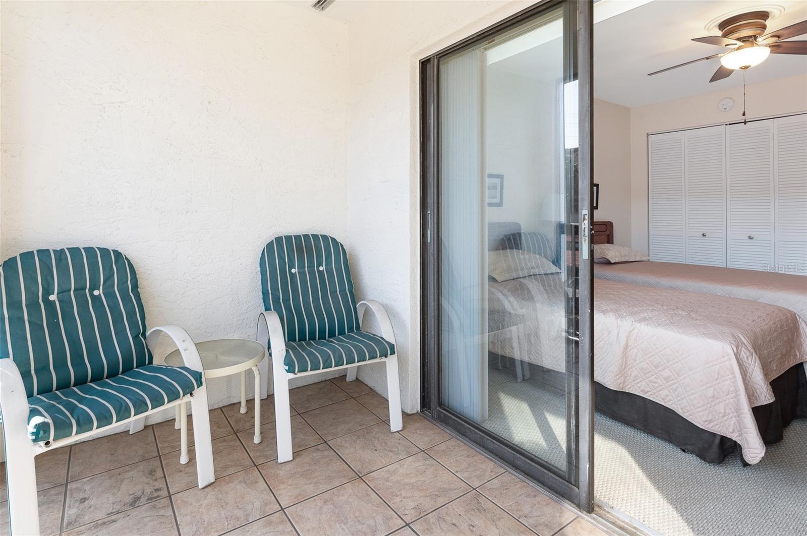 Image 14 of 31 For 2595 Countryside Boulevard 8205