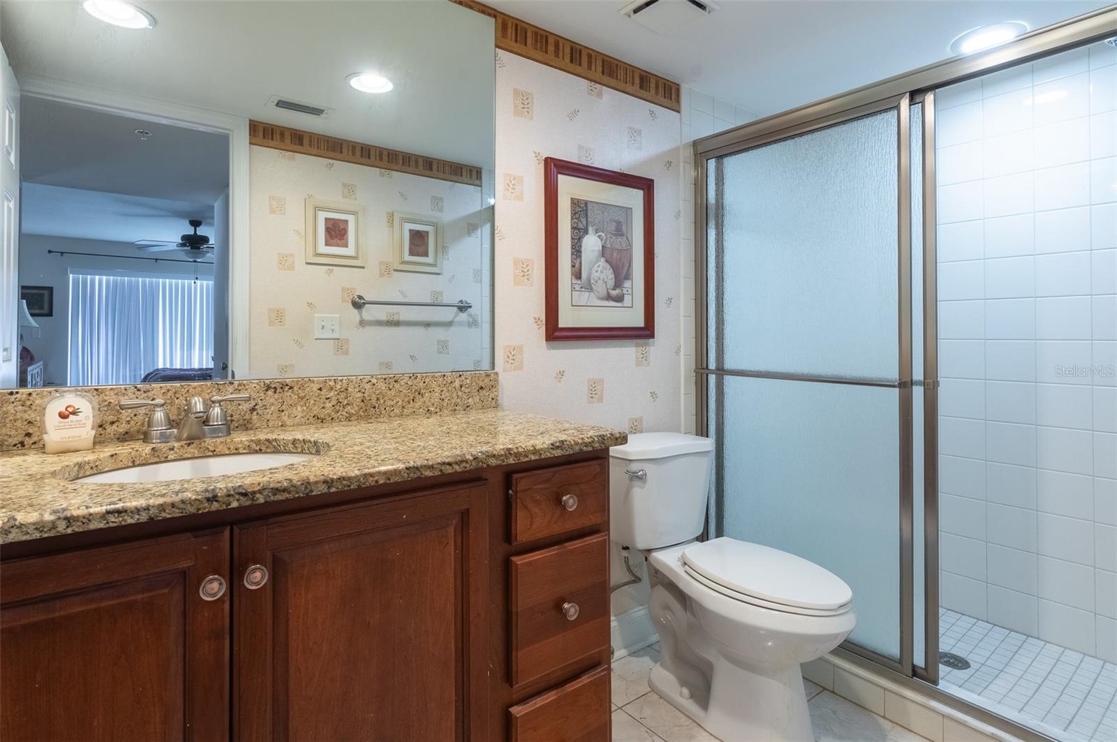 Image 22 of 31 For 2595 Countryside Boulevard 8205