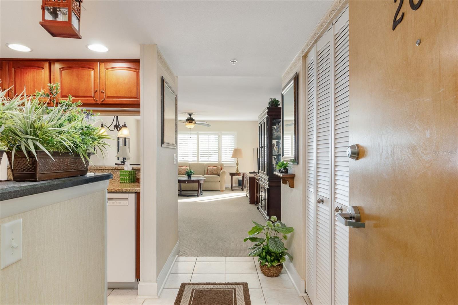 Image 3 of 31 For 2595 Countryside Boulevard 8205