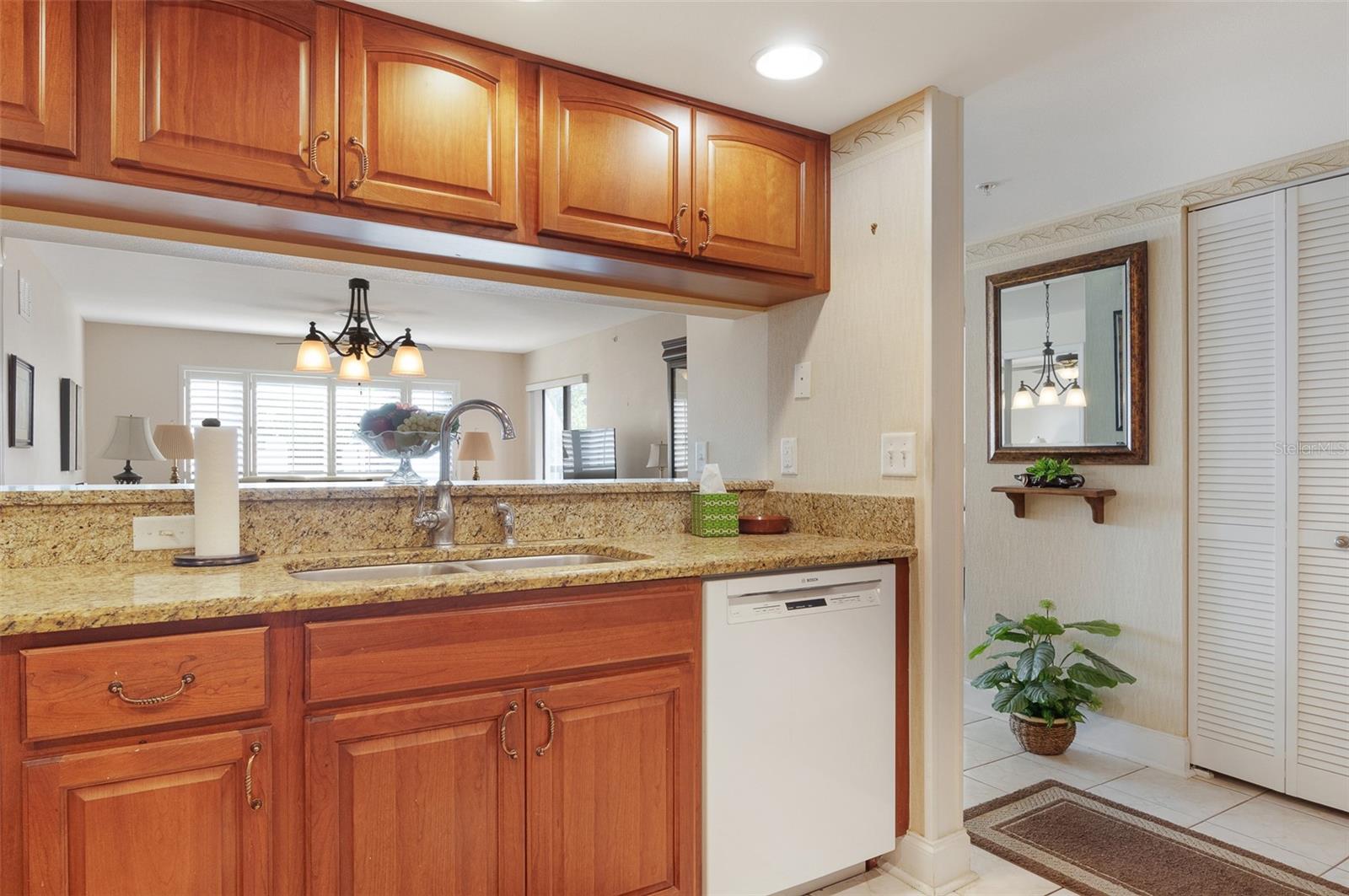 Image 7 of 31 For 2595 Countryside Boulevard 8205
