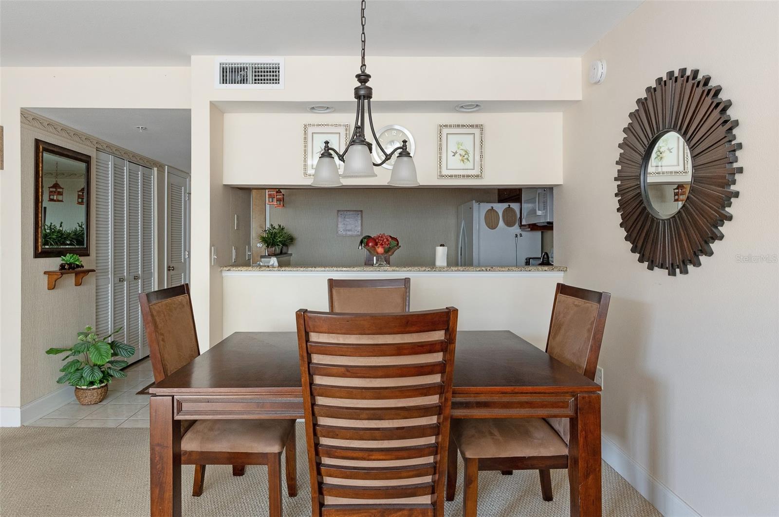 Image 9 of 31 For 2595 Countryside Boulevard 8205