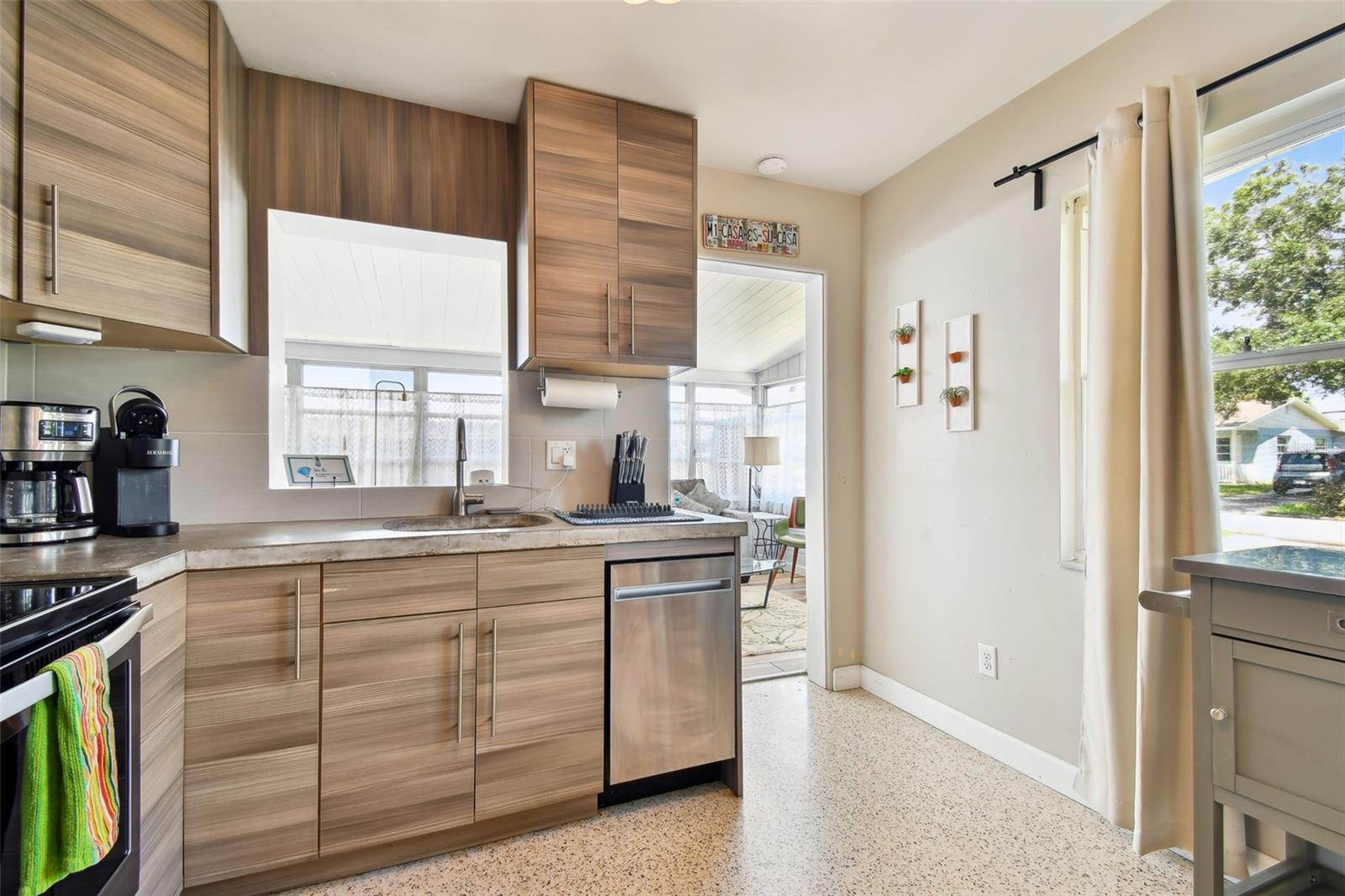 Image 14 of 62 For 3626 17th Street N