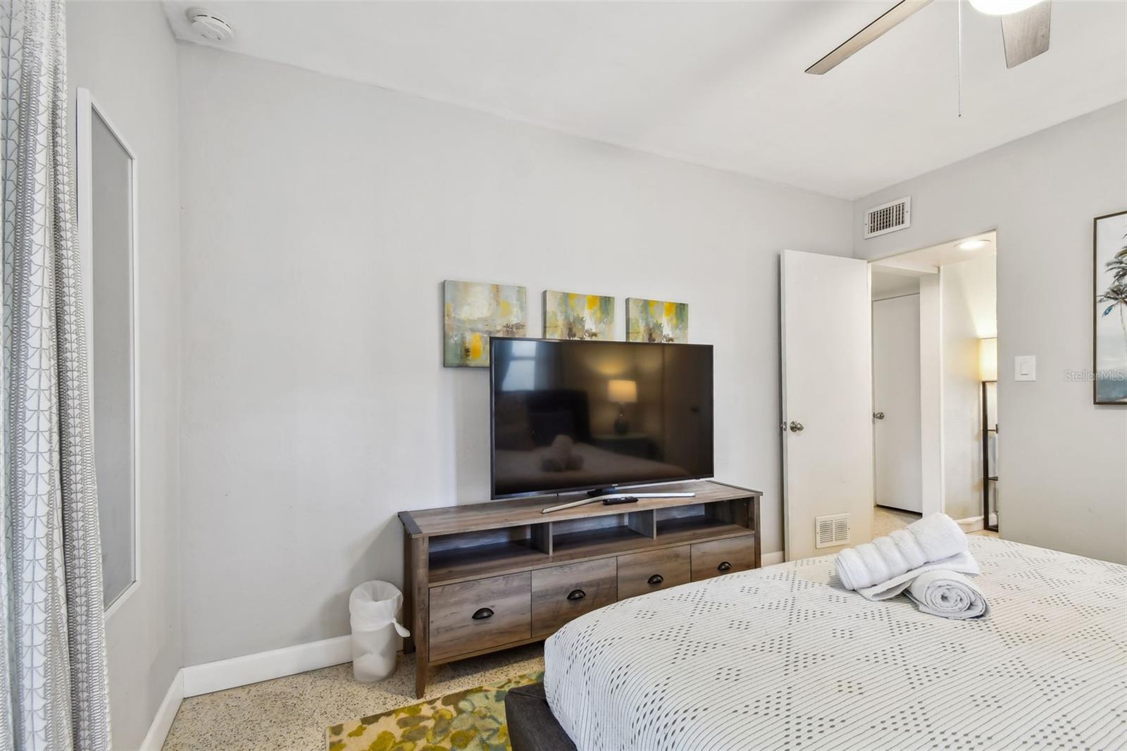 Image 30 of 62 For 3626 17th Street N