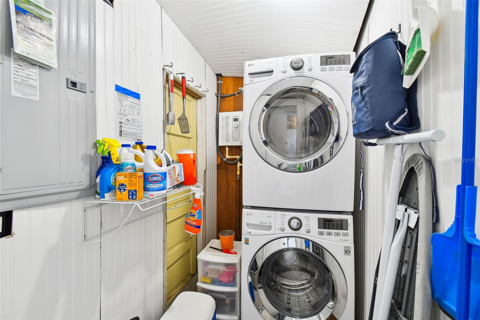 Image 39 of 62 For 3626 17th Street N