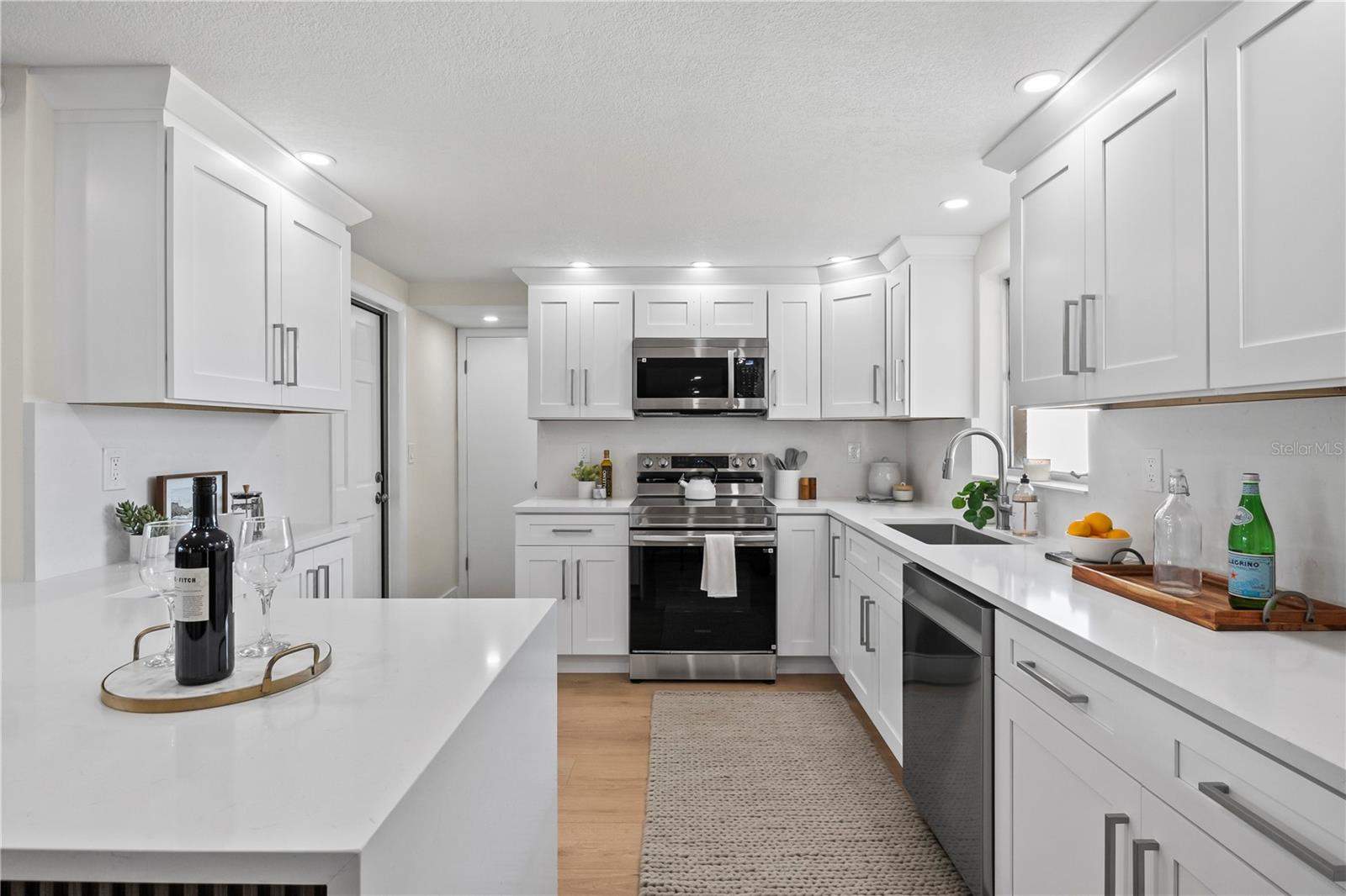 Image 10 of 42 For 9218 Glen Moor Lane