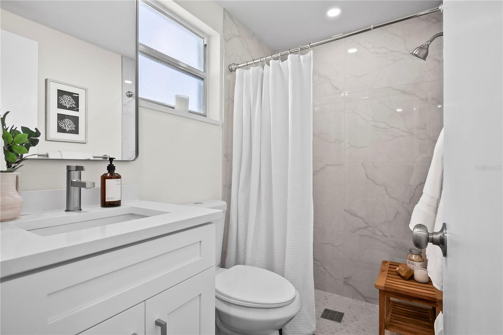 Image 13 of 42 For 9218 Glen Moor Lane
