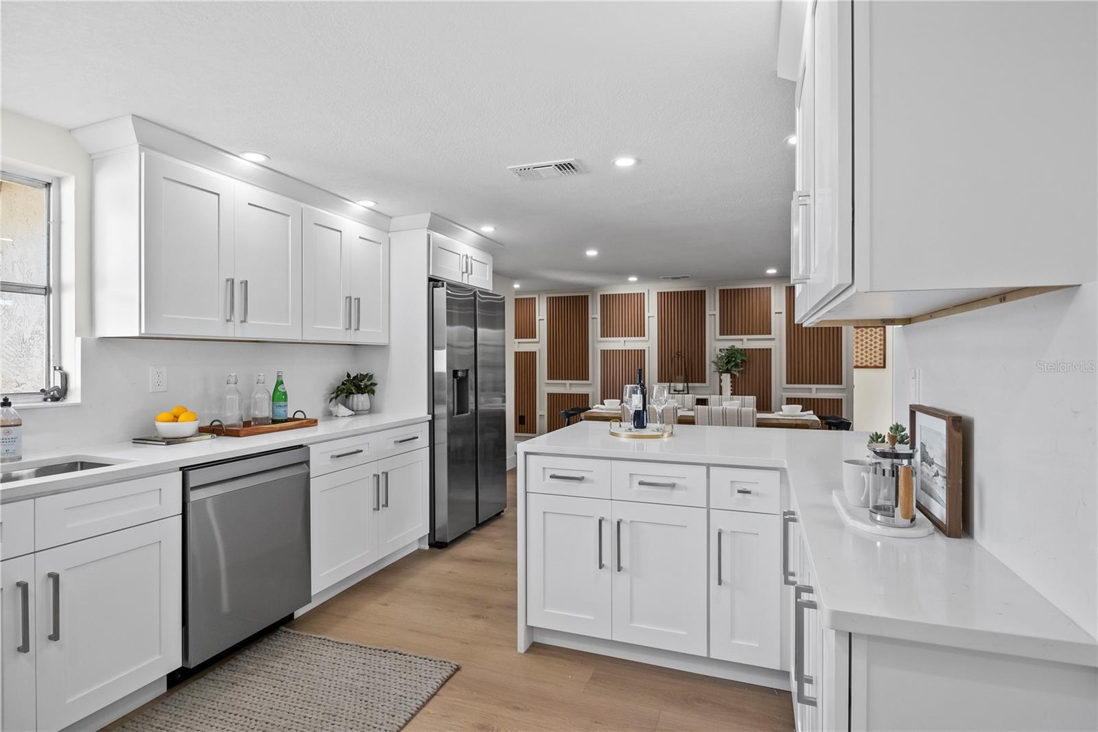 Image 15 of 42 For 9218 Glen Moor Lane
