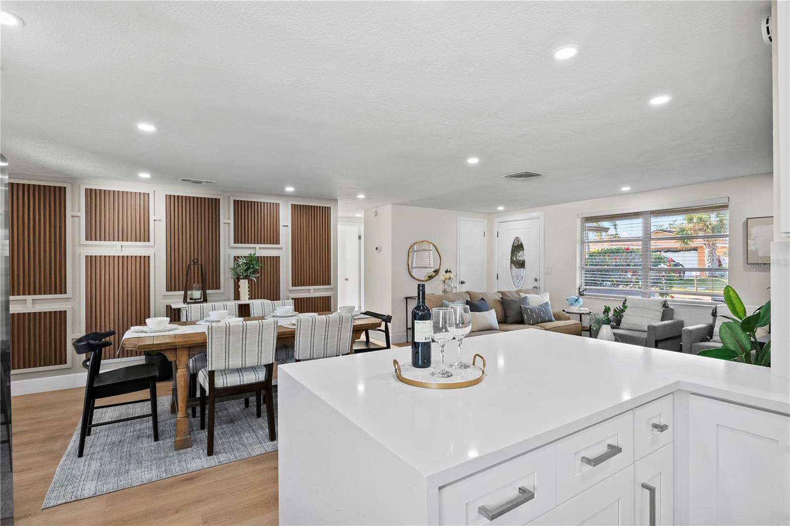 Image 16 of 42 For 9218 Glen Moor Lane
