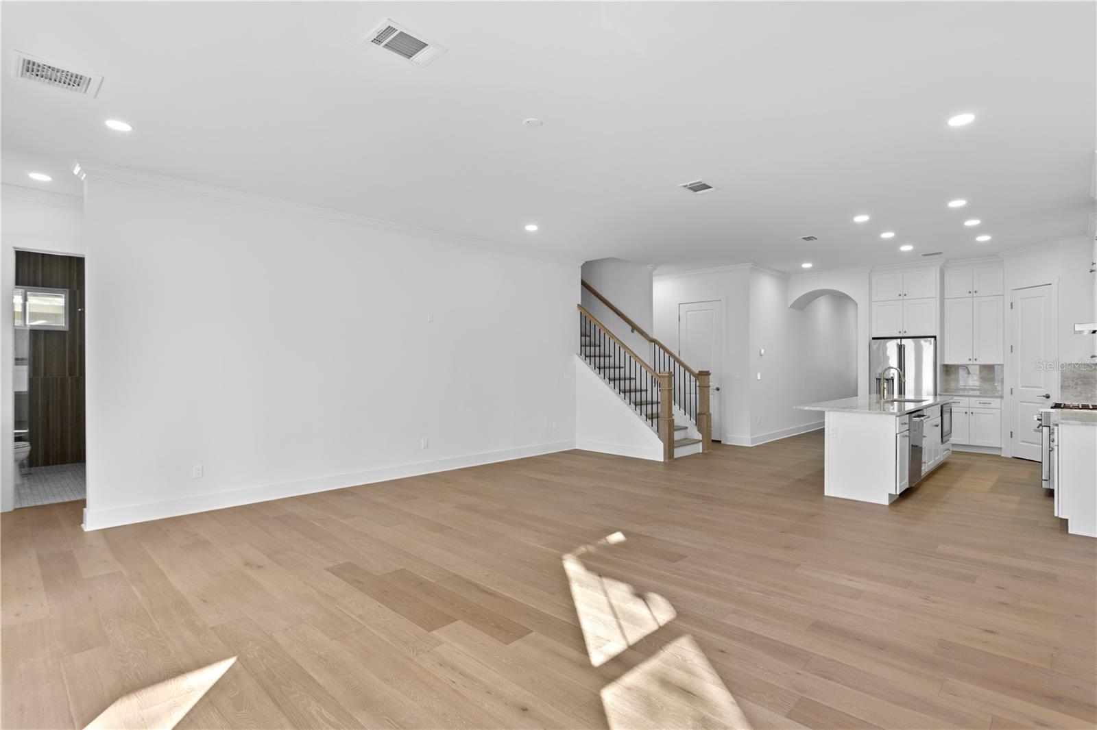 Listing photo id 10 for 4316 Renellie Drive