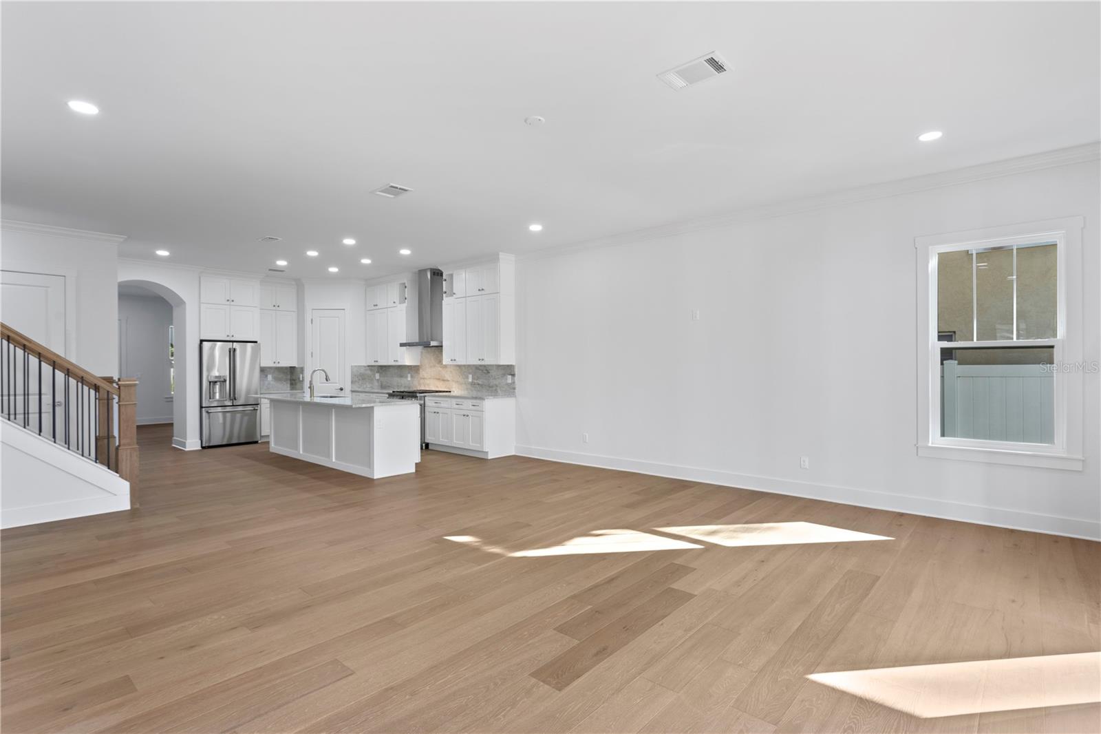Listing photo id 11 for 4316 Renellie Drive