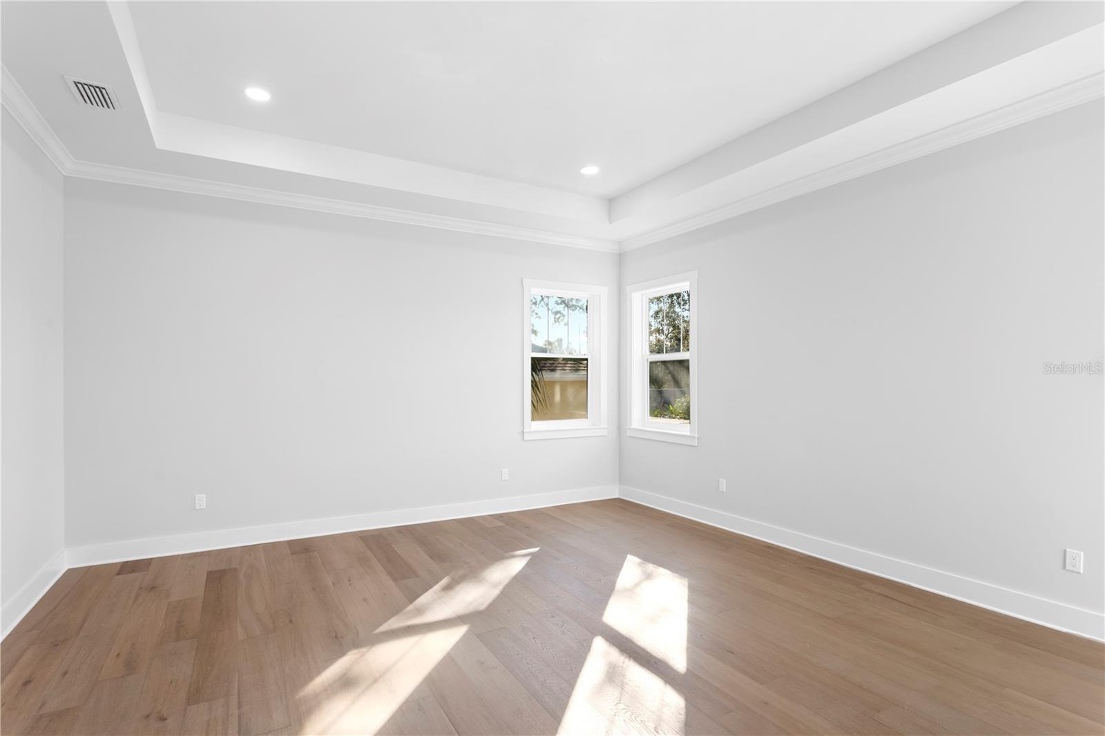 Listing photo id 19 for 4316 Renellie Drive