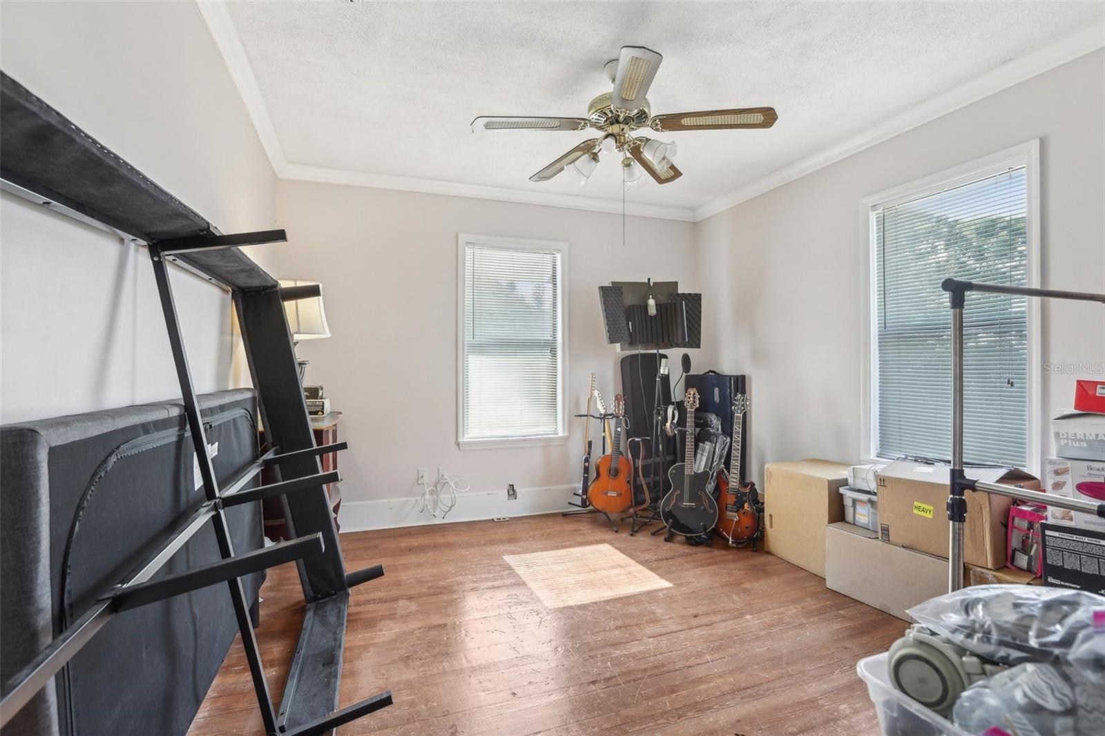 Image 26 of 40 For 757 32nd Avenue N