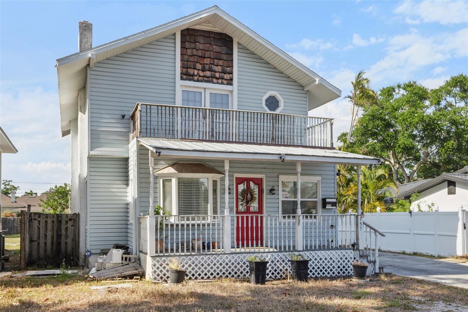 Image 3 of 40 For 757 32nd Avenue N