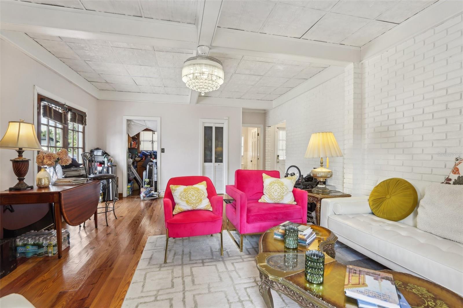 Image 33 of 40 For 757 32nd Avenue N