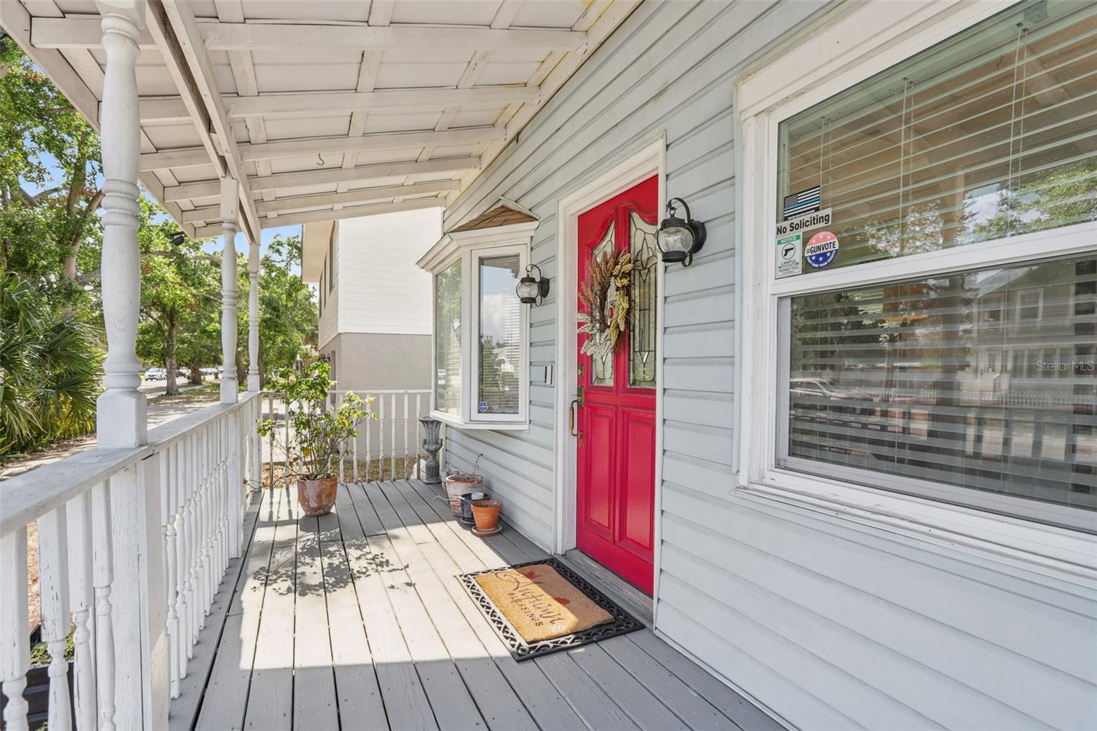 Image 5 of 40 For 757 32nd Avenue N