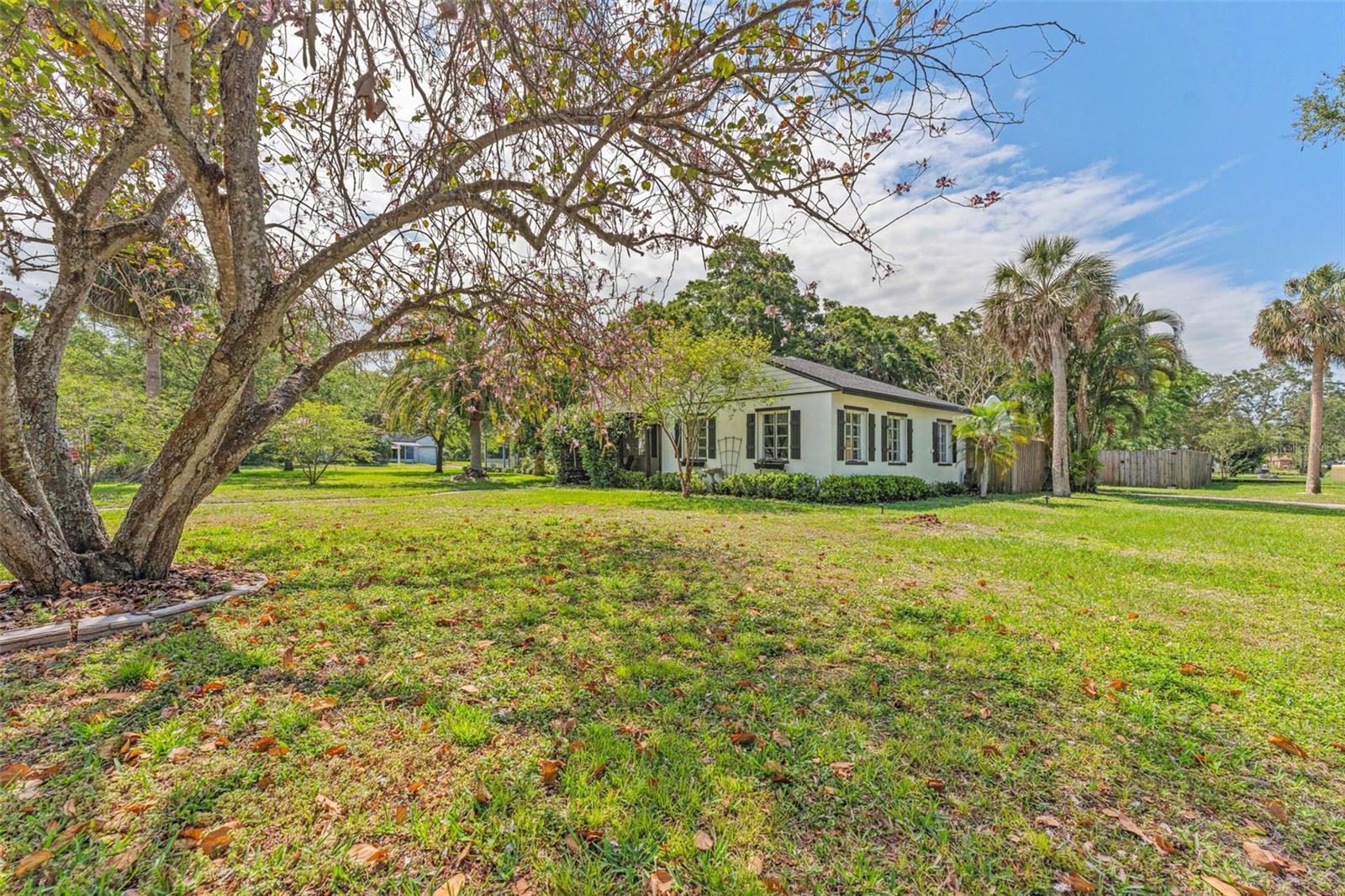 Image 2 of 55 For 433 San Salvador Drive