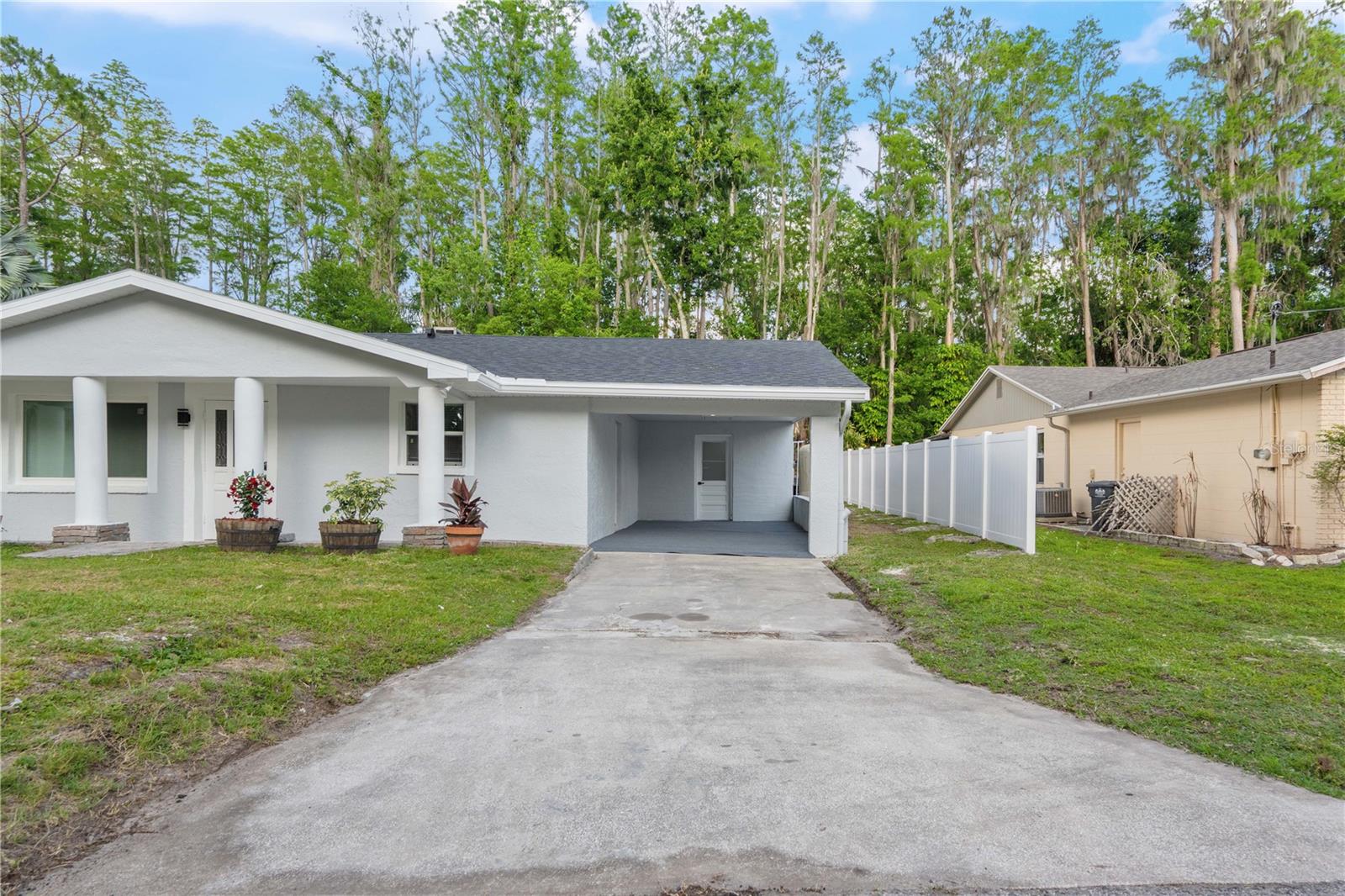 Image 7 of 54 For 16411 Lake Byrd Drive