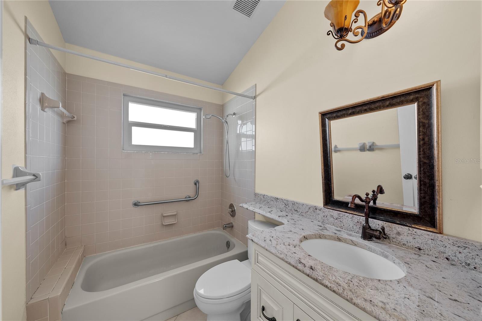 Image 37 of 41 For 5290 White Sand Circle Ne