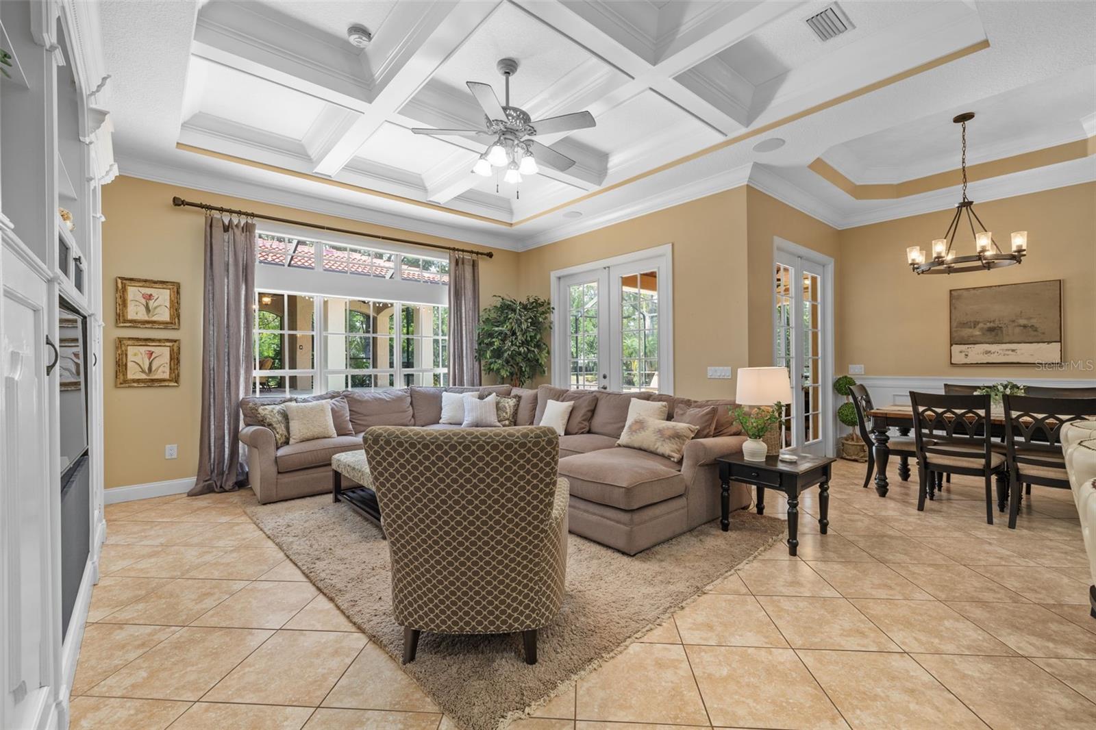 Image 23 of 69 For 1915 Floresta View Drive