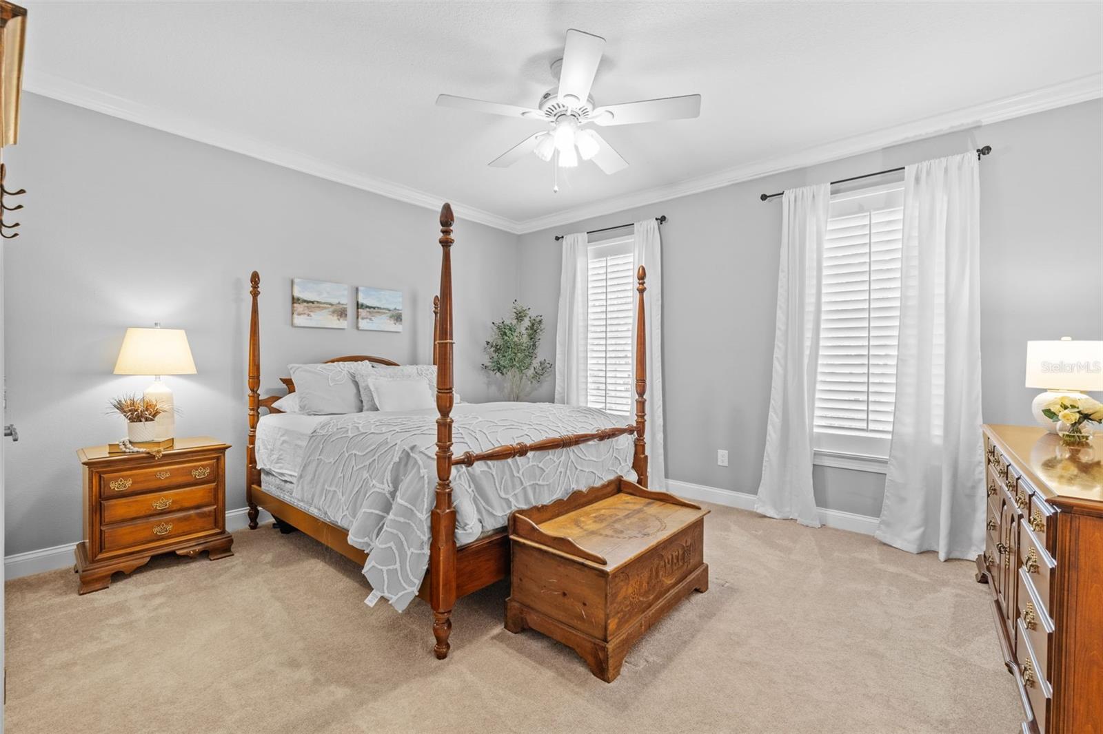 Image 40 of 69 For 1915 Floresta View Drive