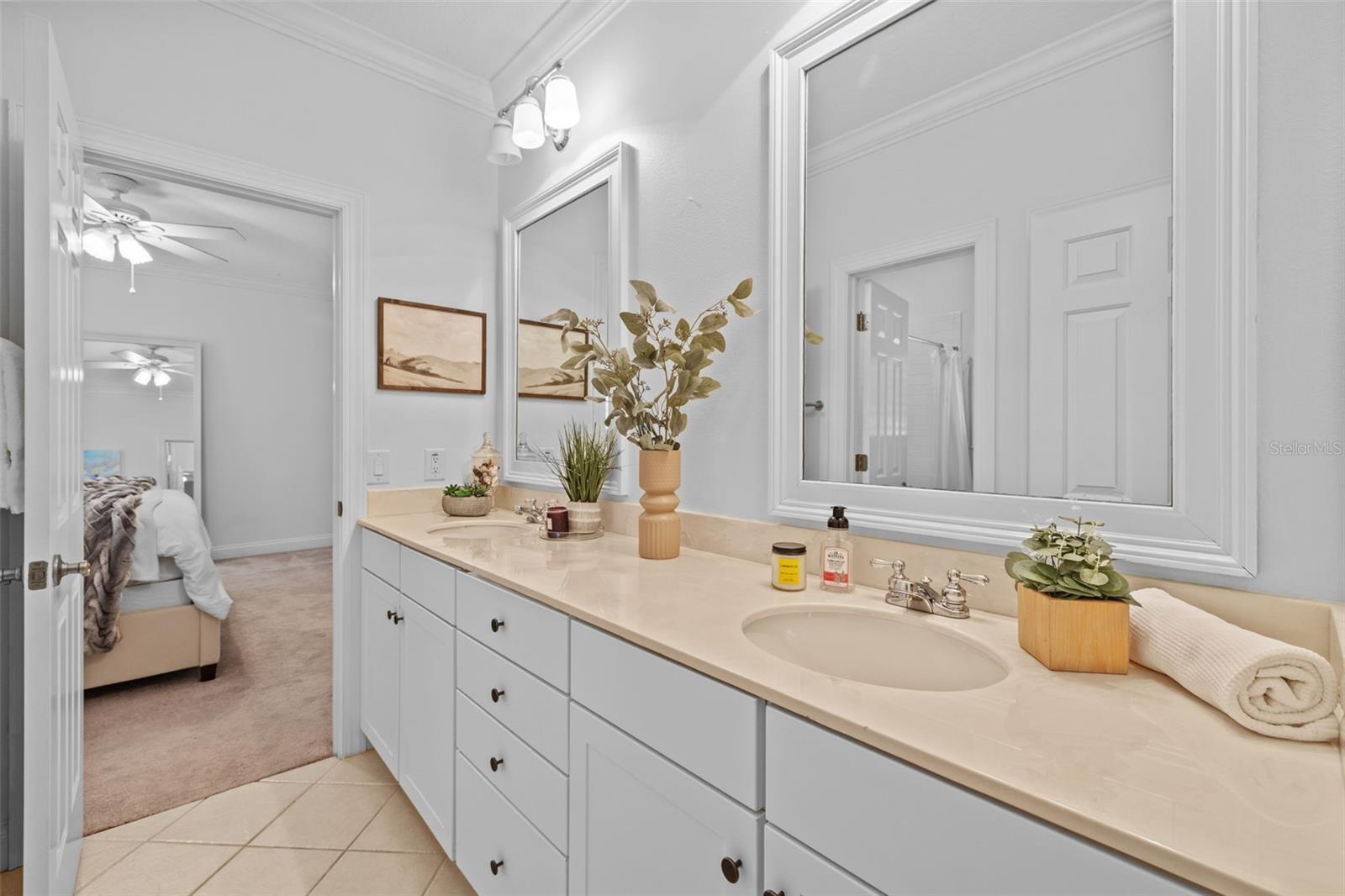 Image 41 of 69 For 1915 Floresta View Drive