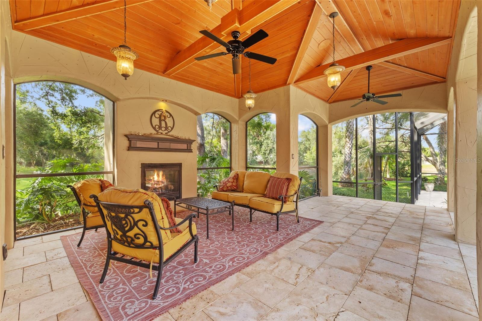 Image 49 of 69 For 1915 Floresta View Drive
