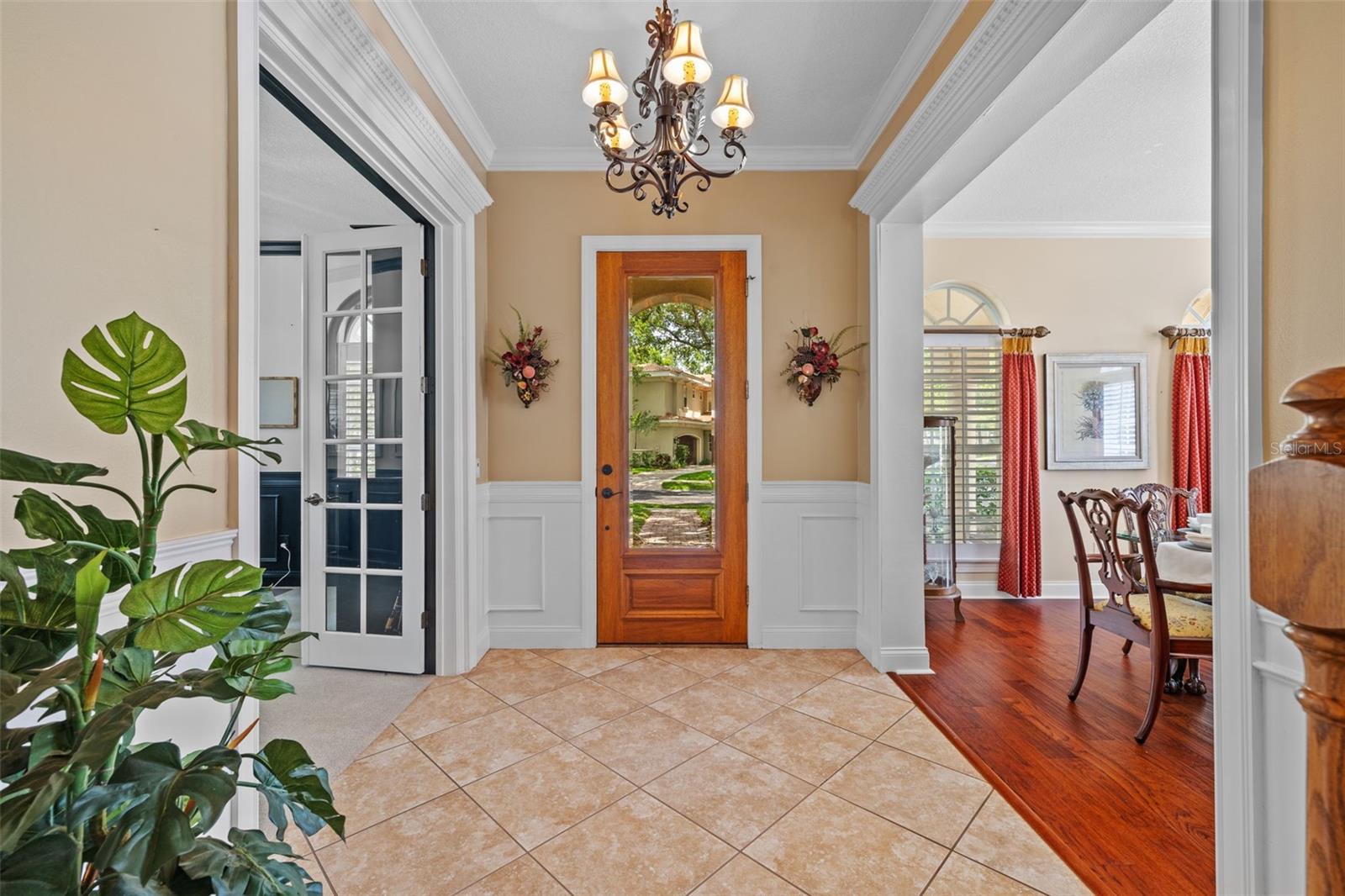Image 5 of 69 For 1915 Floresta View Drive