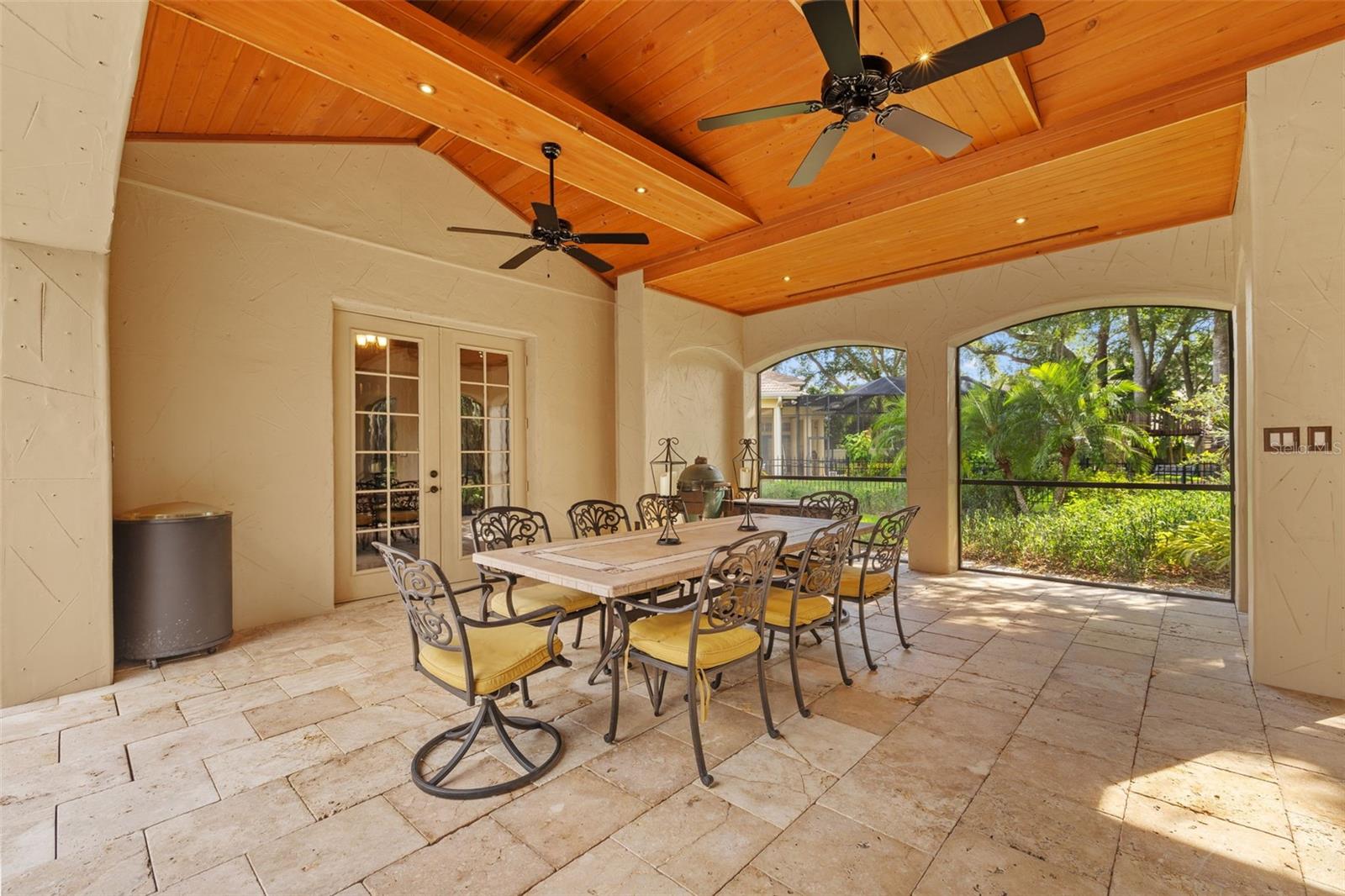 Image 51 of 69 For 1915 Floresta View Drive