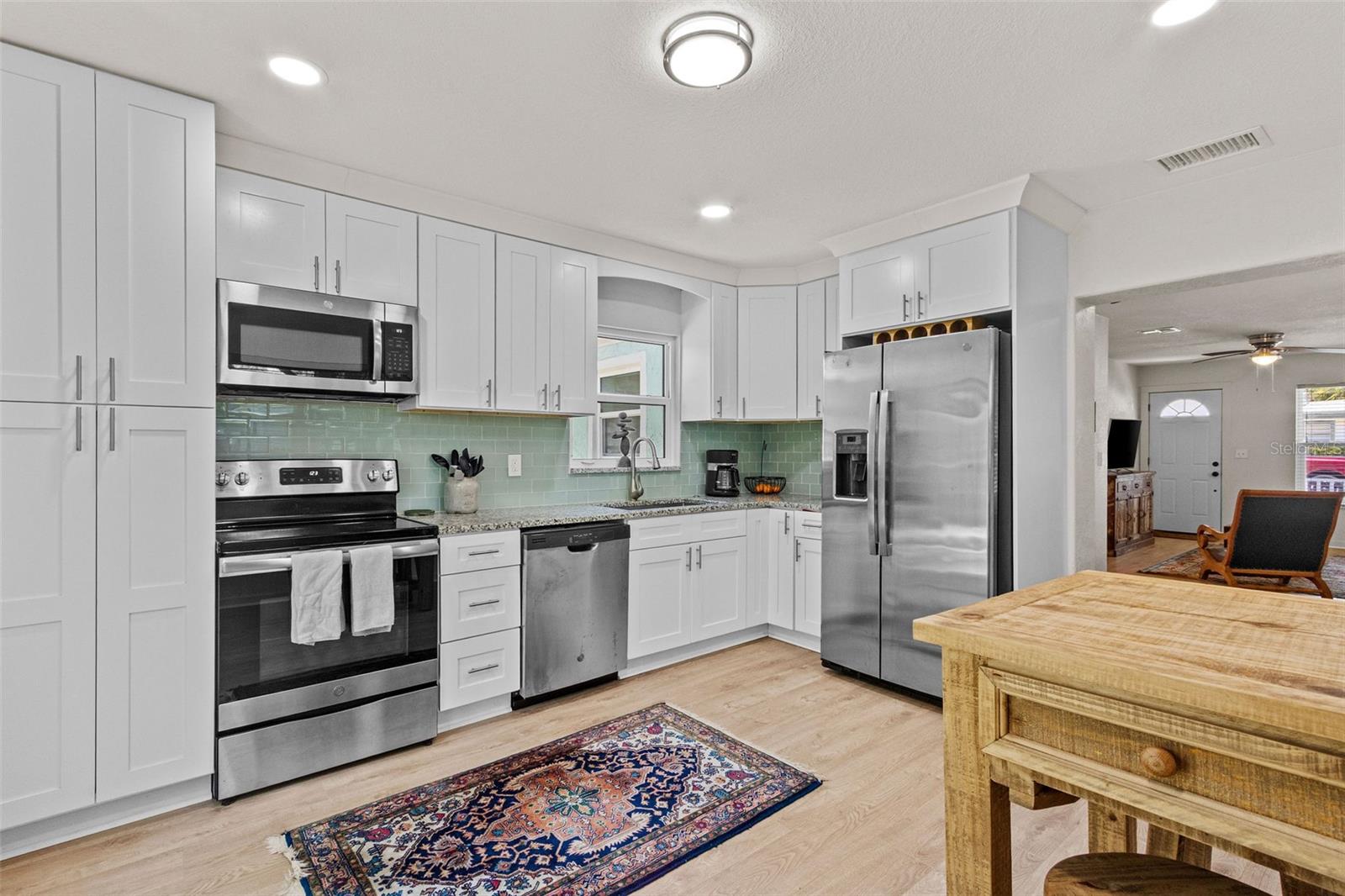 Image 14 of 23 For 3906 Ola Avenue