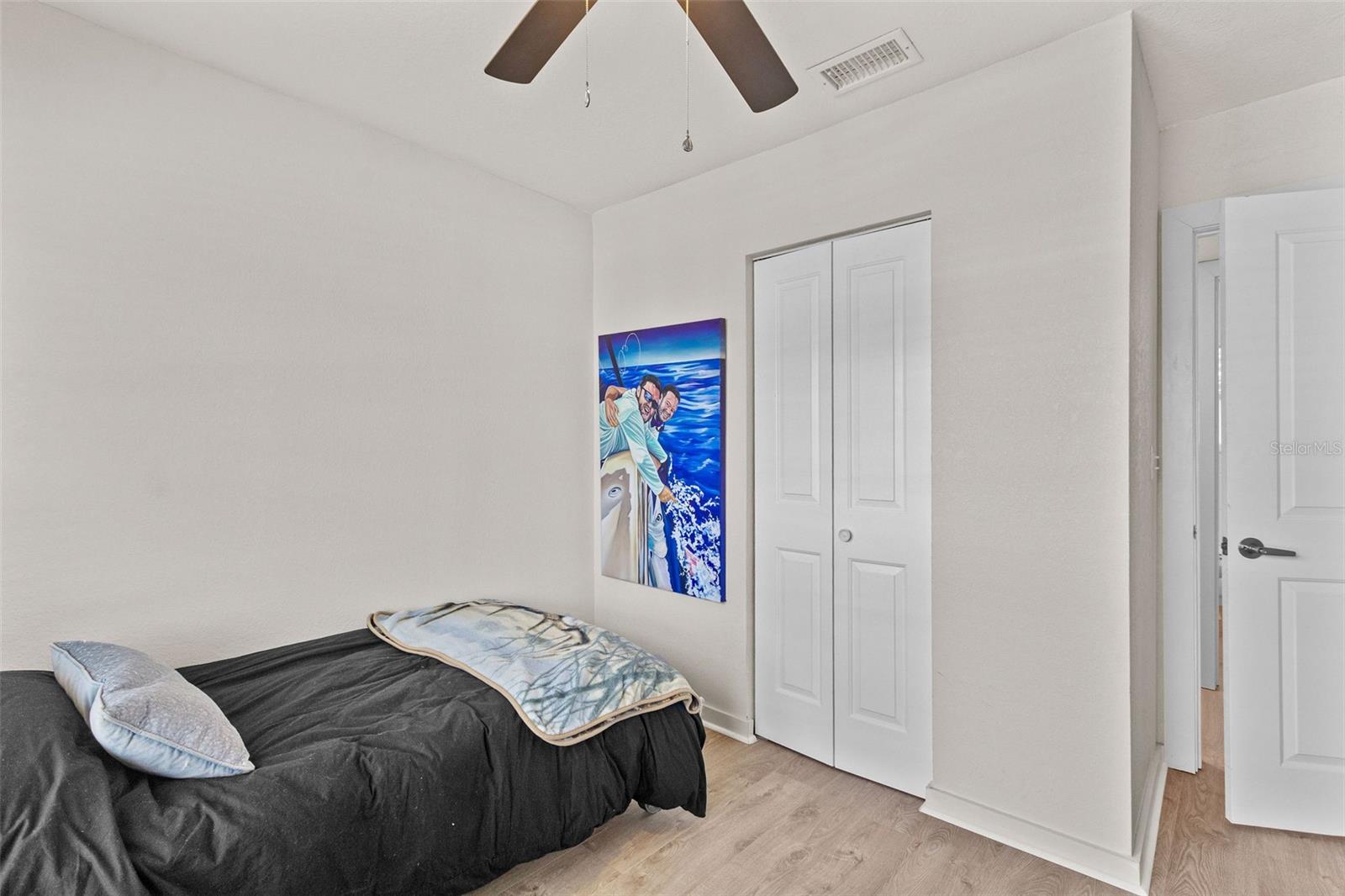 Image 17 of 23 For 3906 Ola Avenue