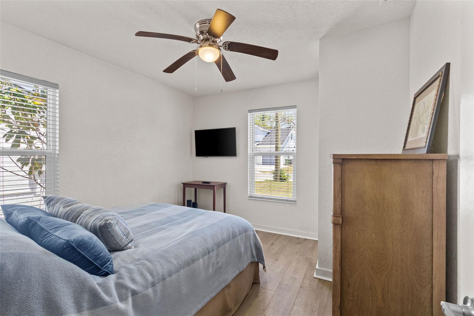 Image 18 of 23 For 3906 Ola Avenue