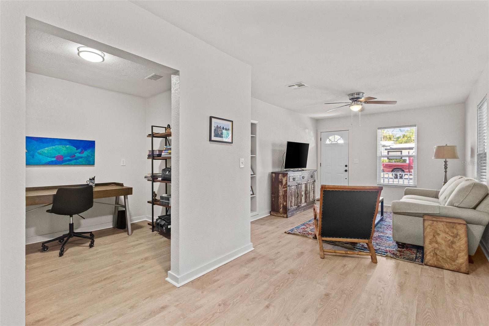 Image 3 of 23 For 3906 Ola Avenue