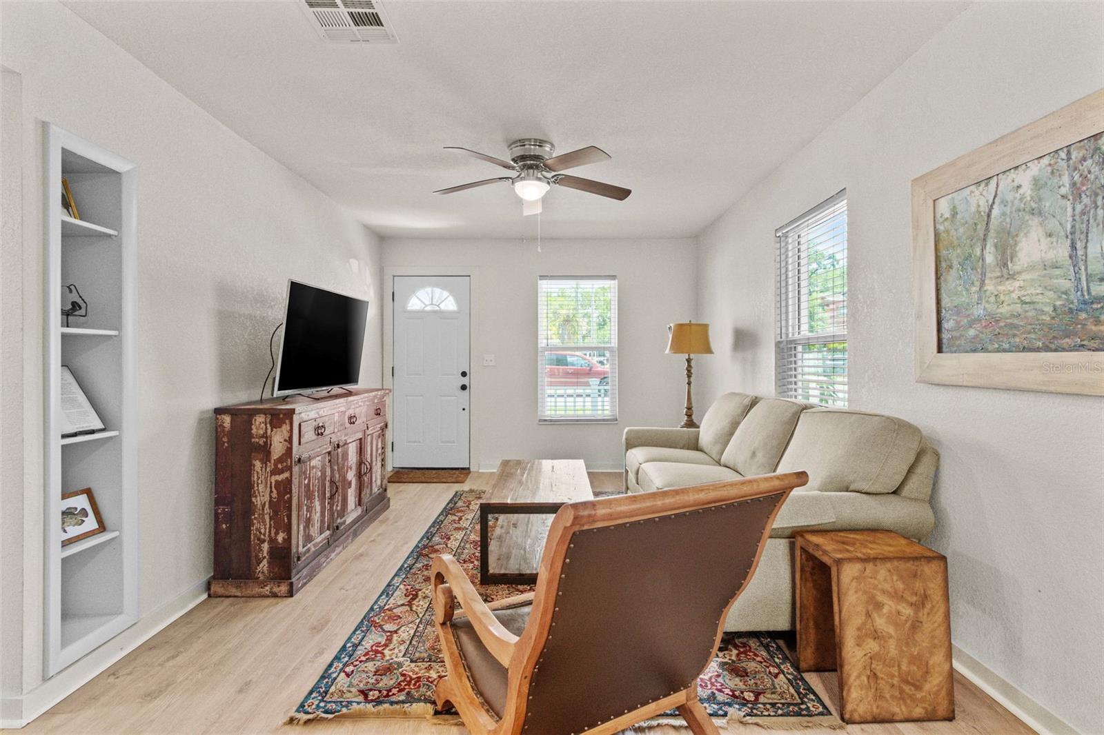Image 9 of 23 For 3906 Ola Avenue
